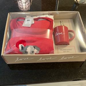 Ellen Degeneres Pajama and Mug Gift Set